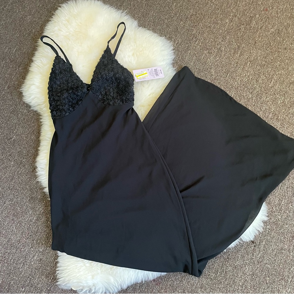 Black rose dress